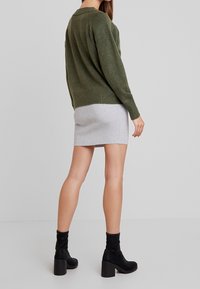 Noisy May Kofta - olive