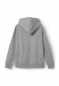 Sweatshirt gris avec capuche, présentant une texture lisse, des poignets côtelés et un ourlet droit. Le design est décontracté et simple, sans logos visibles.