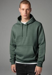 Next RICH - Sweat à capuche - green