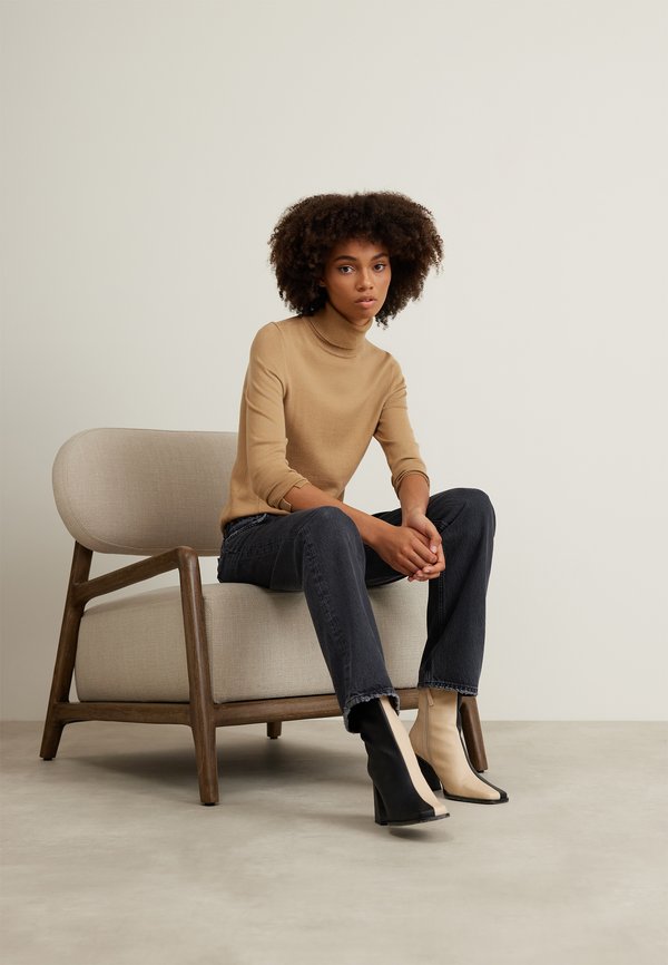 FASECTA - Jumper - medium beige2