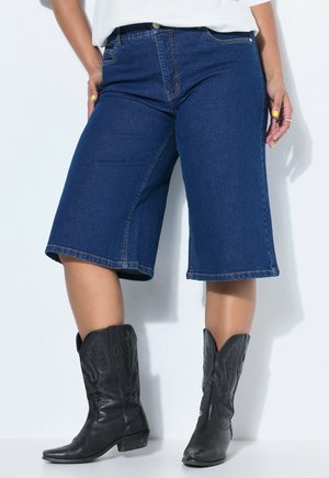 Studio Untold JORTS, JEANS SHORTS, WIDE FLARED LEGS, 5-POCKET - Denimshorts - dark blue denim