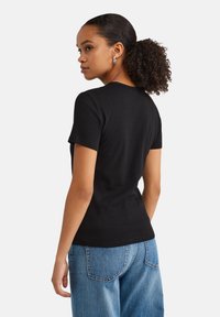 WE Fashion Pamata T-krekls - black