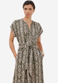 Cortefiel Vestito casual - green