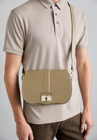 WOMEN BAG SATCHEL UNISEX - Plecu soma - browns