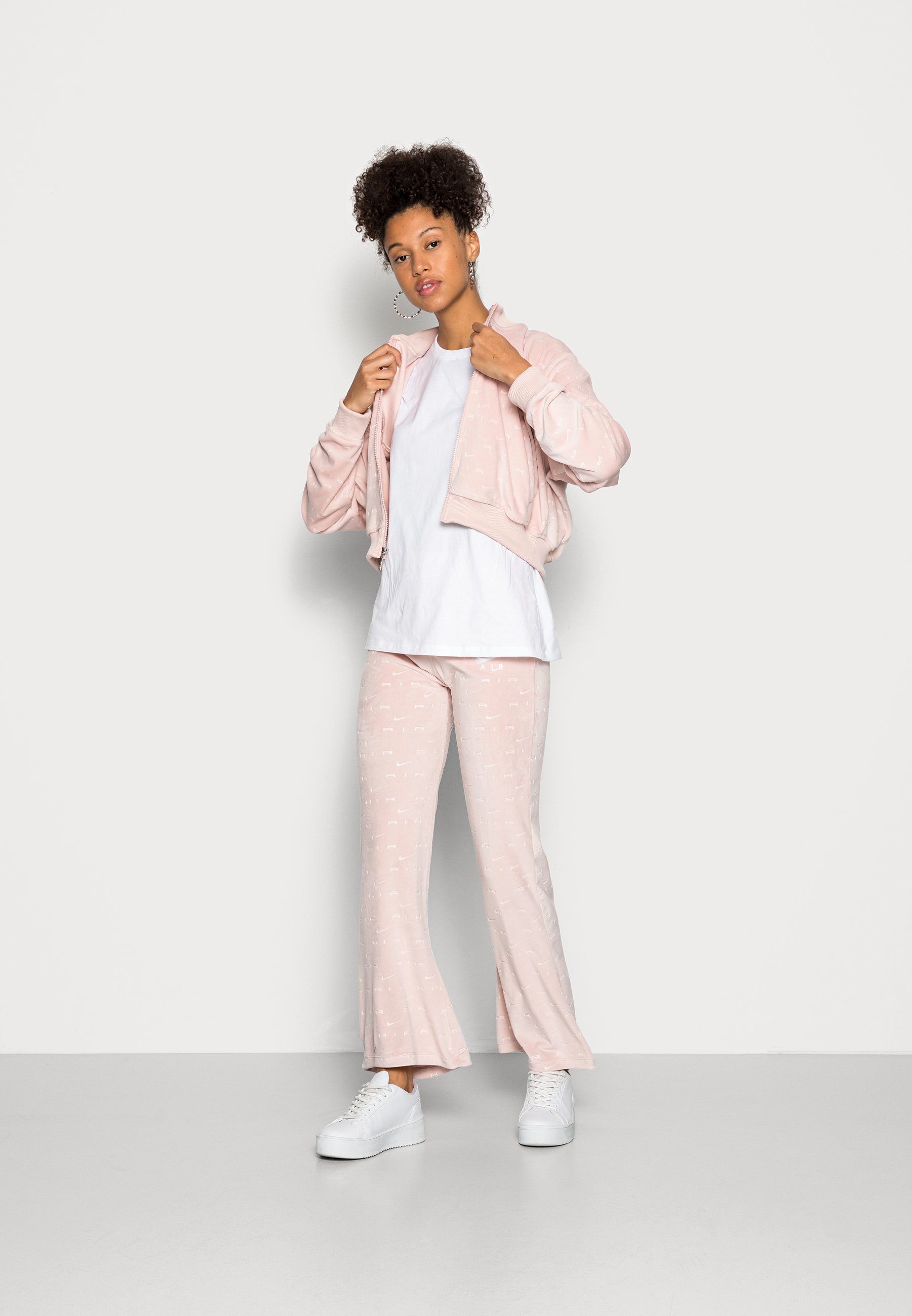 white nike bomber jacket