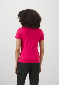 HUGO DELORIS - Basic póló - bright pink