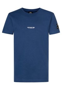 Navyblauwe katoenen T-shirt met een ronde hals, korte mouwen, witte logotekst op de voorkant en een zwart accentpatch op de mouw.