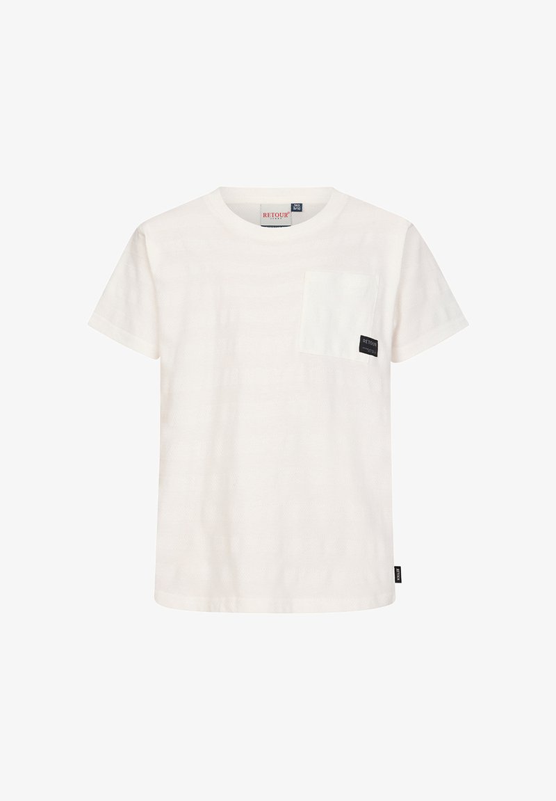 Weißes T-Shirt mit kurzen Ärmeln und einer Brusttasche auf der linken Seite, versehen mit einem kleinen schwarzen Etikett mit weißem Text.