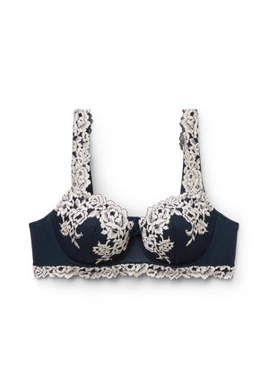 Mørkeblå bh med hvide blomsterblonde detaljer på skåle, stropper og nederste kant, med bøjle og lille sløjfe i midten.