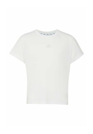 Camiseta deportiva Adidas blanca de manga corta con cuello redondo y pequeño logo tonal centrado en el pecho.