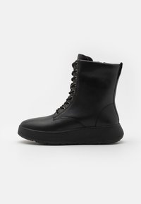 Geselecteerd, all black