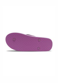 Paarse rubberen teenslippers met een gestructureerd oppervlak, voorzien van twee ronde indeukingen en een gladde rand. Ontworpen voor casual gebruik.