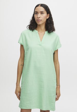 BYFALAKKA V NECK - Robe de jour - spring bud