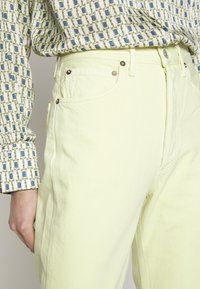 Agolde Vaqueros rectos - yellow