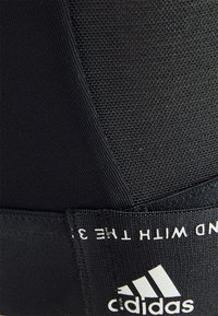 Thumbnail Image 3