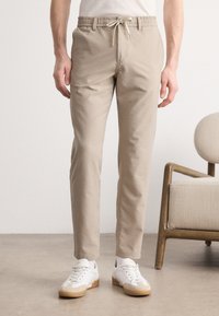 BOSS TAPERED - Trousers - light beige