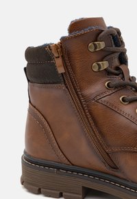 Wrangler MORGAN MEN HIGH - Botines con cordones - tortoise shell