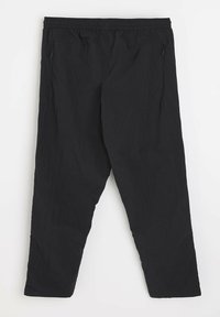 Czarne, lekkie spodnie wykonane z materiału ripstop. Posiadają elastyczny pas i zamykane na zamek kieszenie boczne. Prosty krój nogawek.