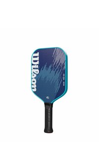 Paddle da pickleball Wilson blu e verde acqua con manico nero, motivo a strisce bianche diagonali e grande logo Wilson sulla parte frontale del paddle.