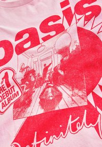 OFFICIAL LICENSE BAND RELAXED FIT - Printtipaita - pink red