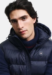 GANT ACTIVE CLOUD VEST - Vest - evening blue