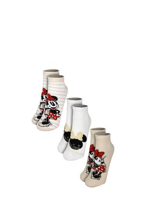 Drei Paar Knöchelsocken mit Minnie-Maus-Designs in Weiß, Beige und gestreiftem Beige, in versetzter Reihe angeordnet.