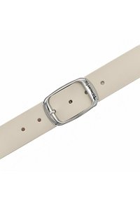 Hellbeiger Ledergürtel mit silberner, rechteckiger Schnalle, die den eingravierten Markennamen "Tomaris" zeigt, und mehreren Anpassungslöchern.