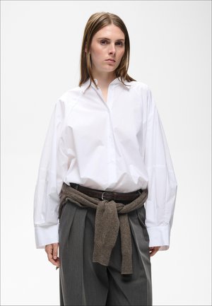 InWear, MILLERIW LOOSE - Užsagstoma palaidinė - pure white