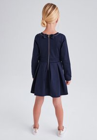 Baker by Ted Baker Sukienka z dżerseju