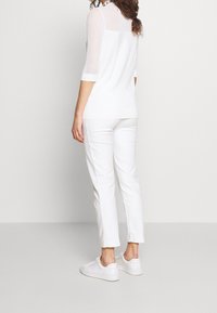 KARL LAGERFELD Långärmad tröja - off-white