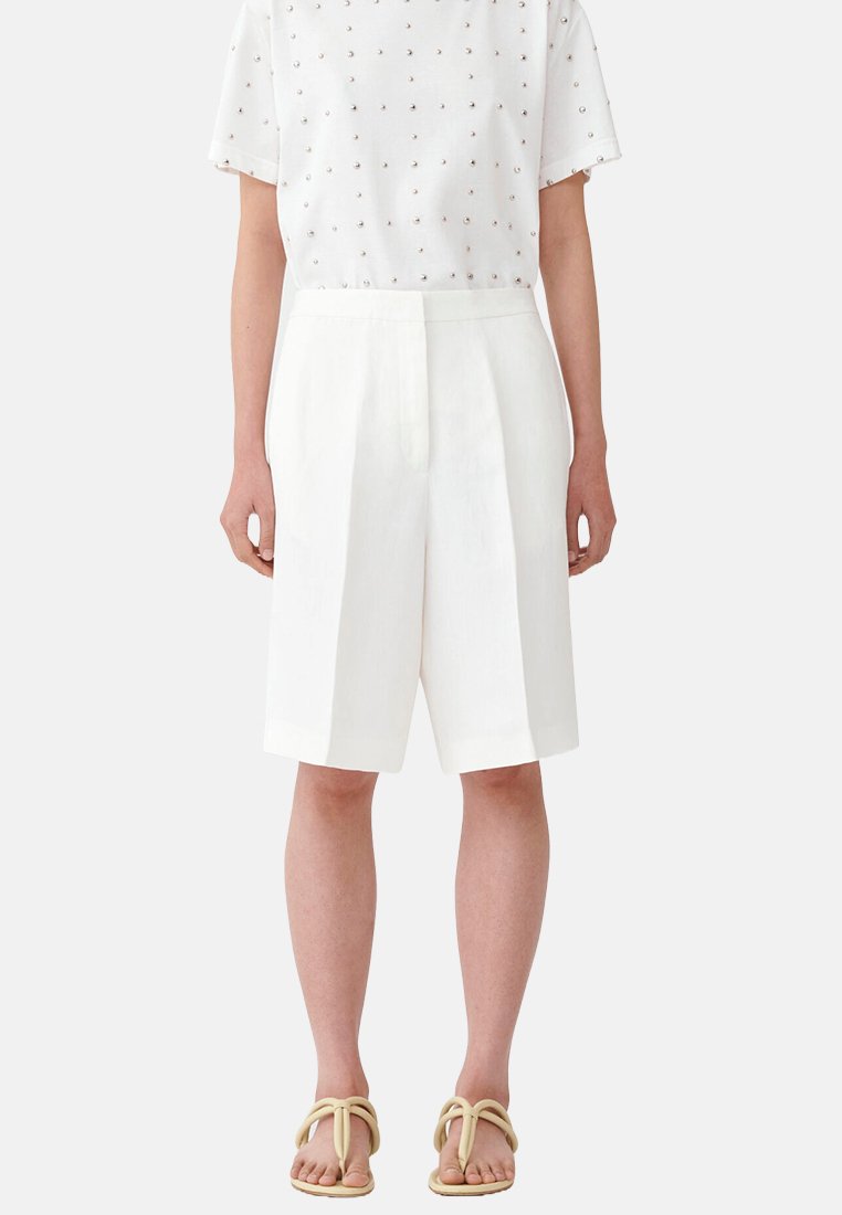 ショートパンツ FABIANA FILIPPI Women Shorts  Burmudas PAD275F770D787 Beige Fabiana Filippi Fluid Bermuda Shorts | Bloomingdale's