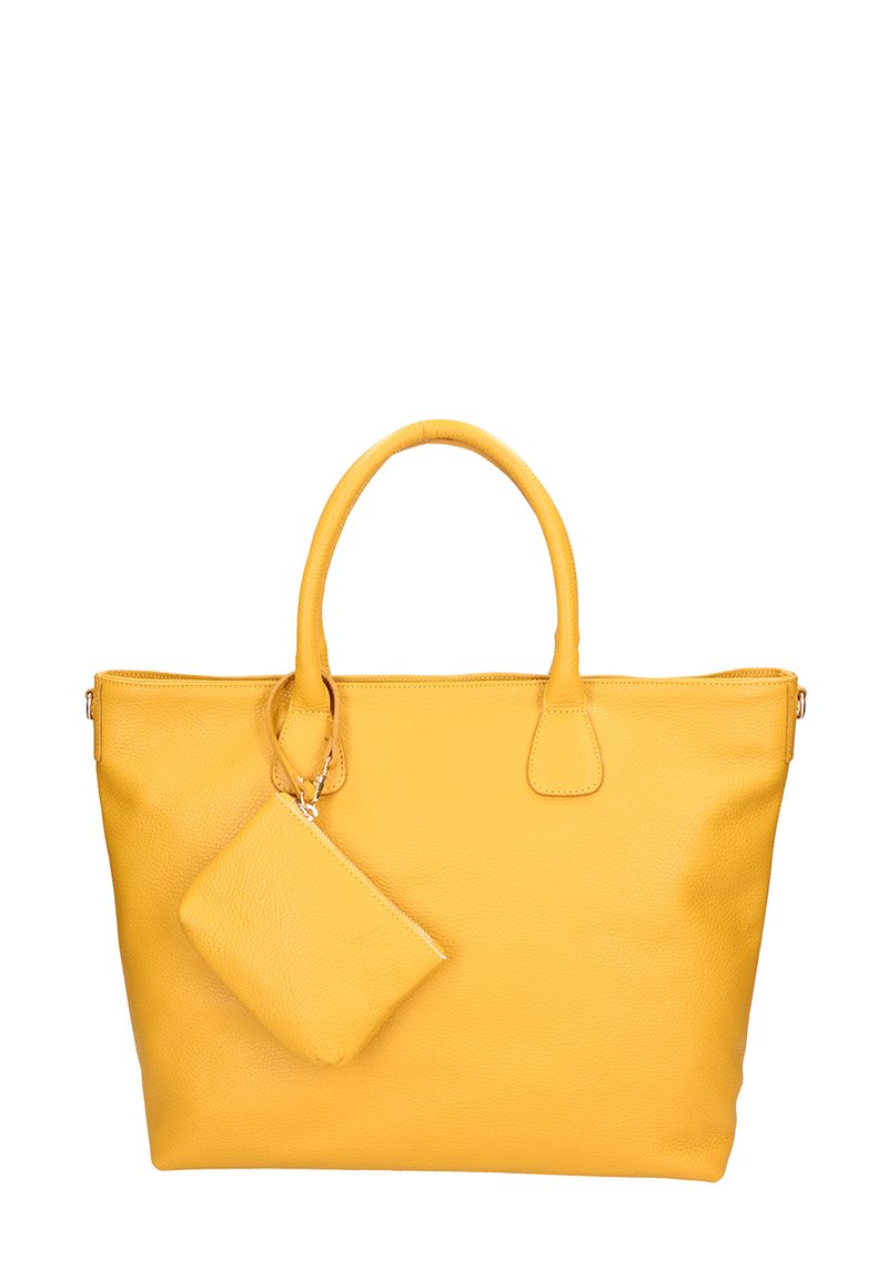 Geel leren tote bag met twee handgrepen en een afneembare bijpassende ritszak. Textuurafwerking en strakke, gestructureerde vorm.