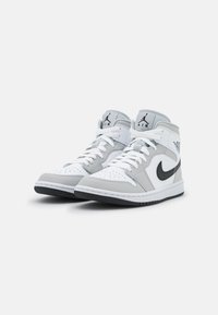 Jordan AIR JORDAN 1 MID - Sapatilhas de cano alto - grey fog/black/white