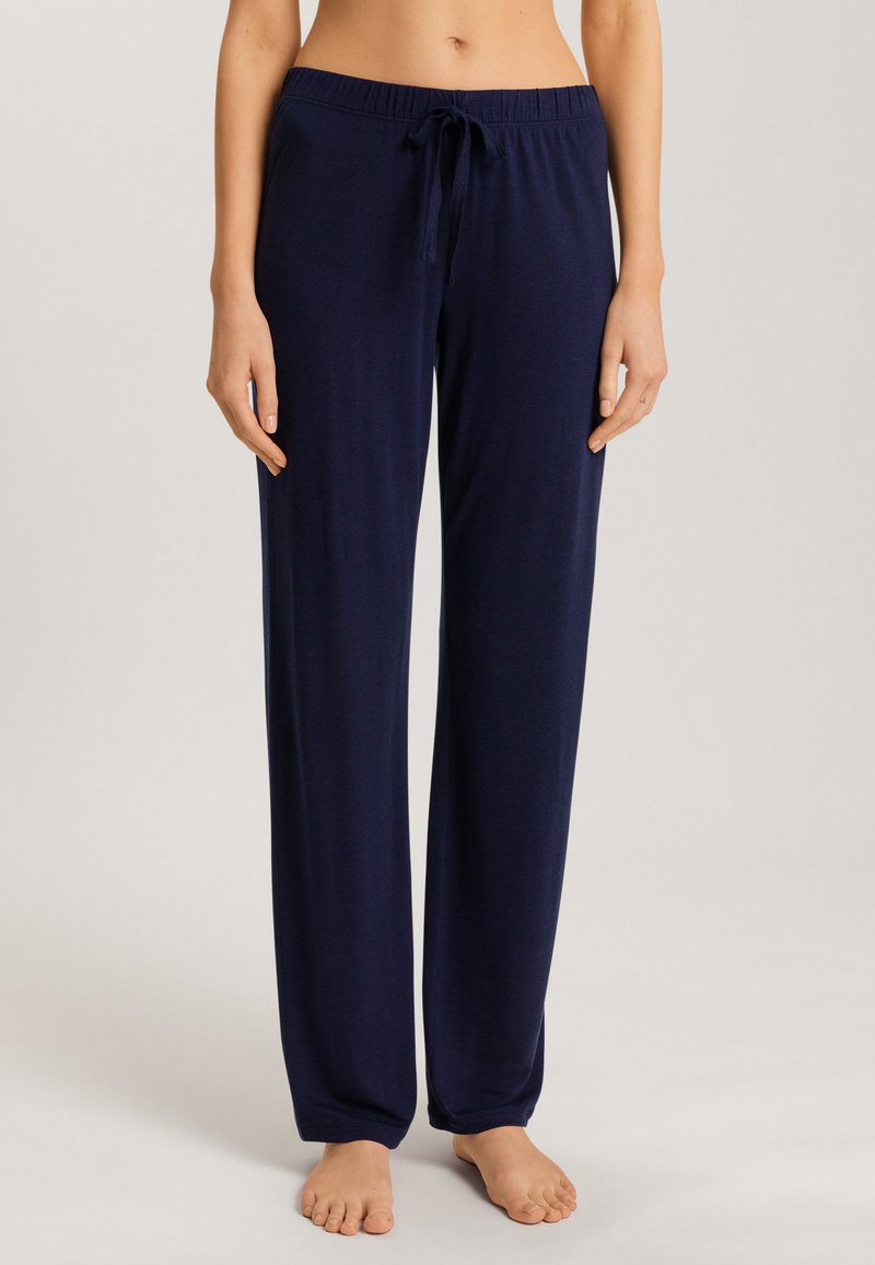 Navy blauwe loungebroeken met een elastische tailleband, gemaakt van zachte stof. Bevat een recht model en een lichtgewicht textuur.