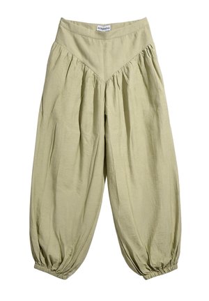 Pantalones sueltos de color verde oliva claro con puños elásticos fruncidos y un detalle en la cintura con forma de V.