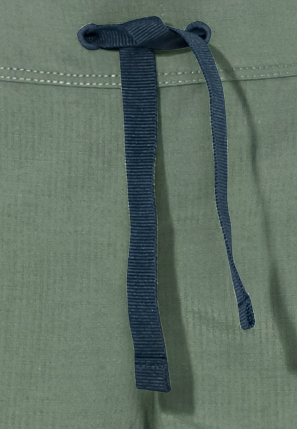 DETECTIVE  - Sports shorts - agave2