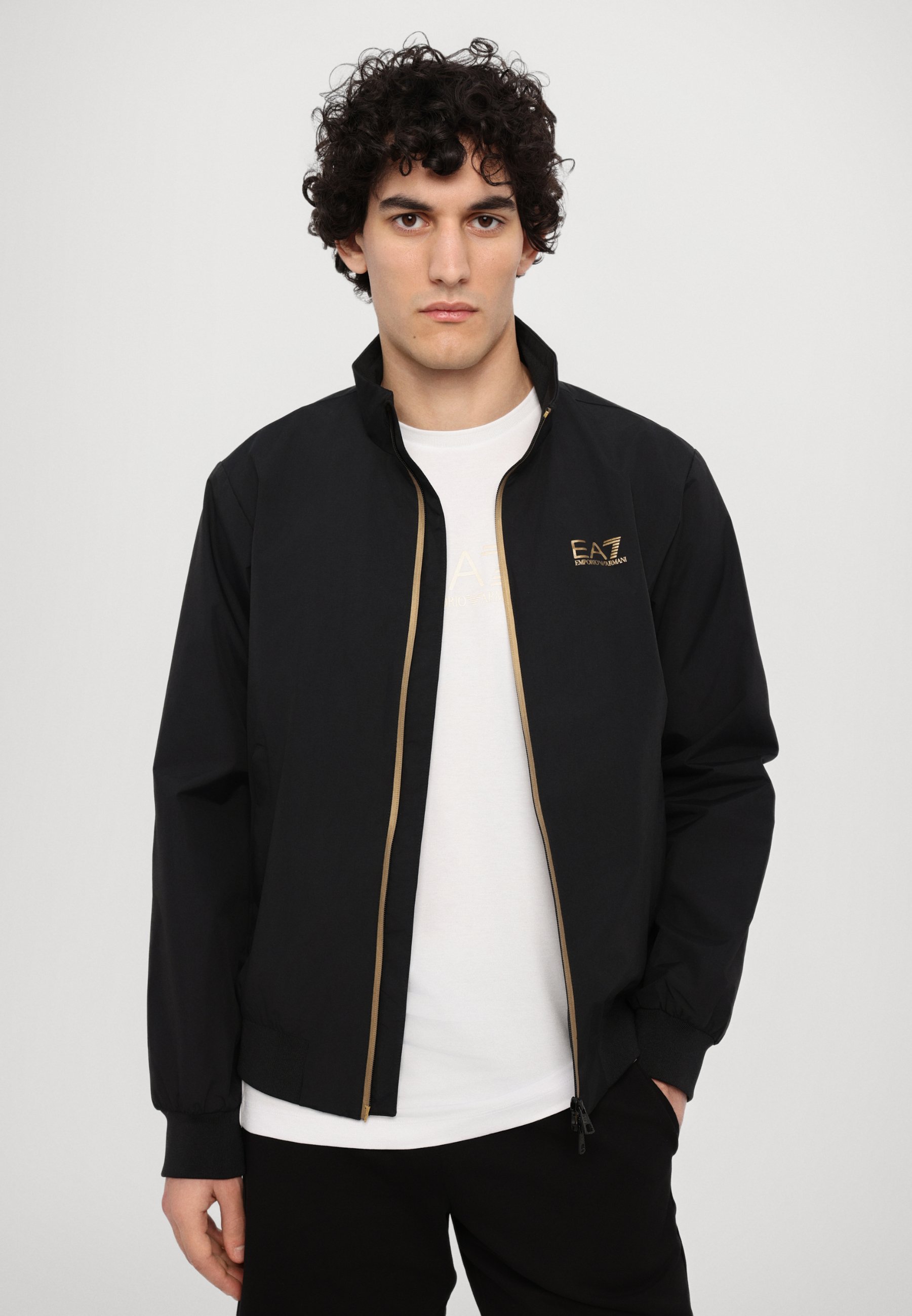 EA7 Emporio Armani TRAIN CORE UNISEX - Training jacket - black