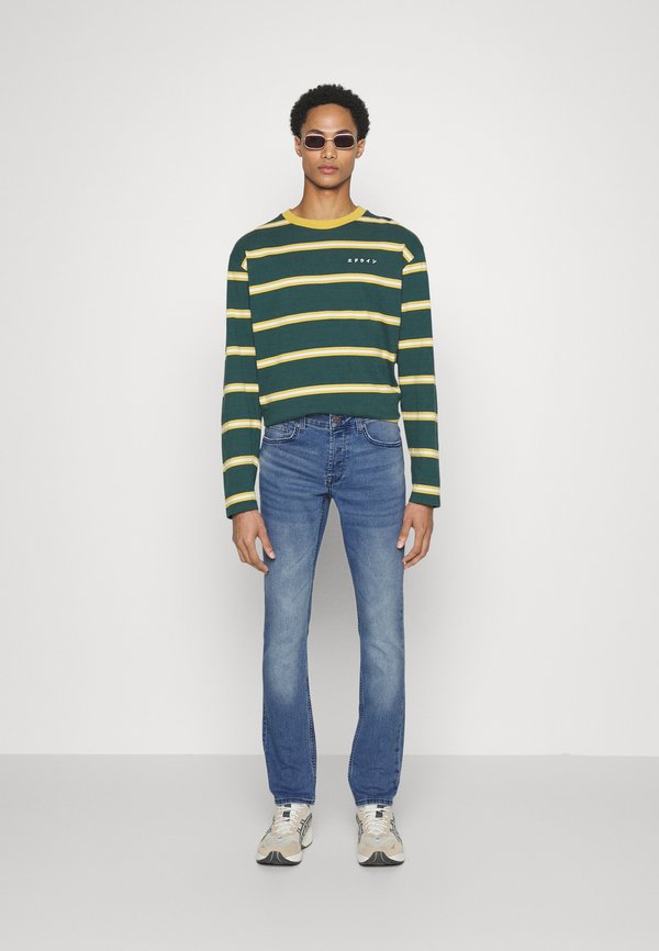 BOX EXT - Slim fit jeans2