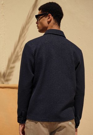 REGULAR FIT - WITH STITCH DETAIL - Leichte Jacke - navy