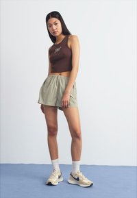 Obey Clothing HEARTS - Top - dark brown