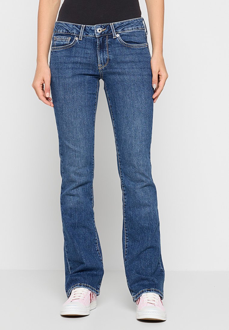 Blaue Jeans aus Denim mit ausgestelltem Design, ausgestattet mit einem klassischen Fünf-Taschen-Stil und Nähten entlang der Nähte.