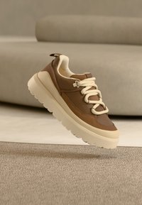 Non sélectionné, dark chestnut/whitecap