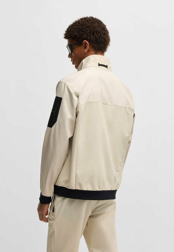 LARZAC - Bomber Jacket - open beige four2