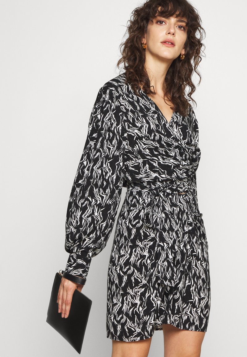 Damen Bekleidung | Iro YUKSEL Bluse black/white/schwarz - TI33000 Damen Bekleidung | Iro YUKSEL Bluse black/white/schwarz - TI33000