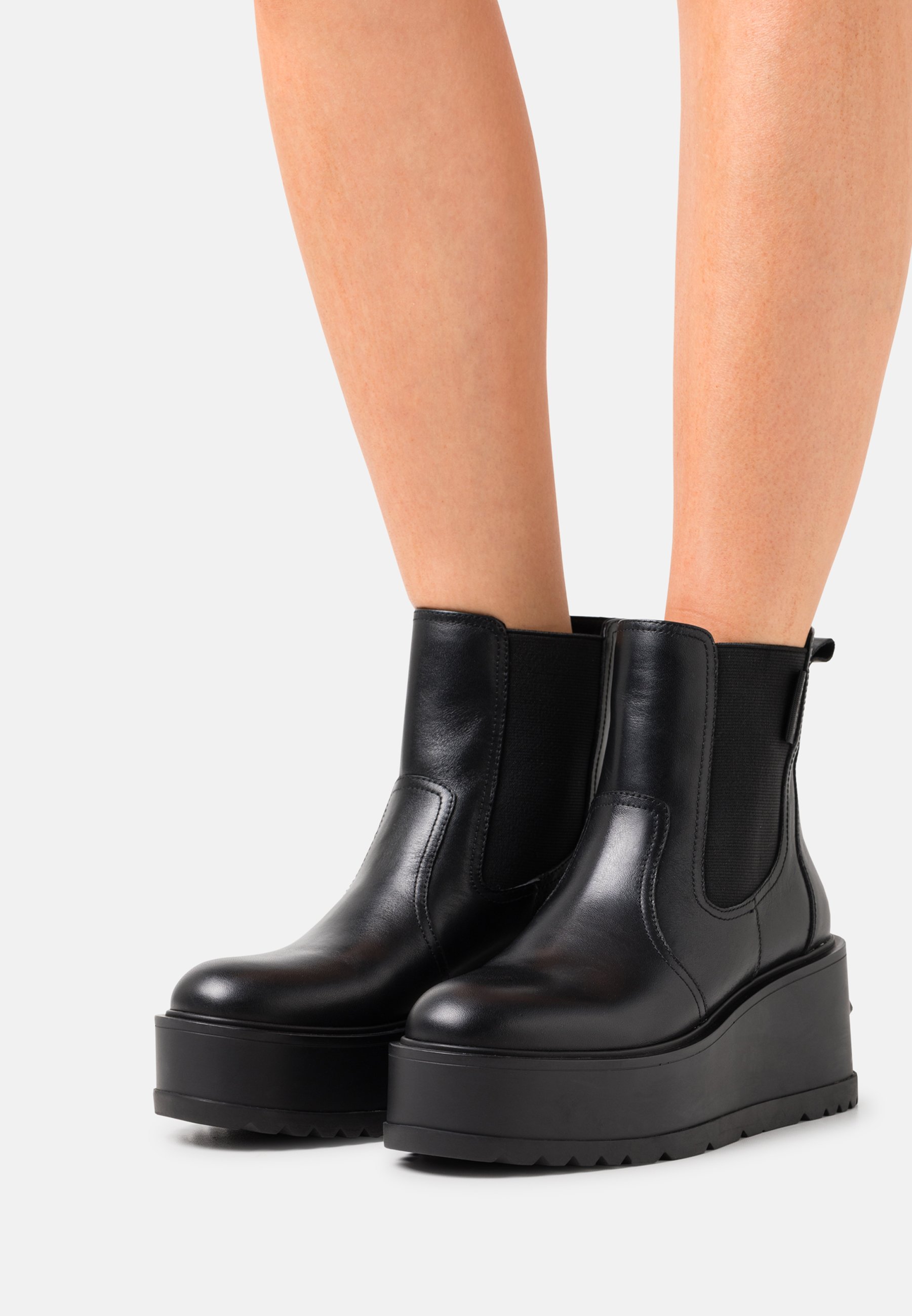 Liu Jo Jeans CAROL - Enkellaarsjes met plateauzool - black/Zwart -  Zalando.nl