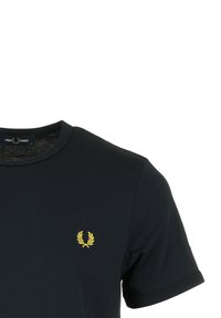 T-shirt in cotone nero con collo rotondo, maniche corte e un piccolo logo in oro ricamato a forma di alloro sul petto.