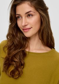 QS - Bluzka z długim rękawem