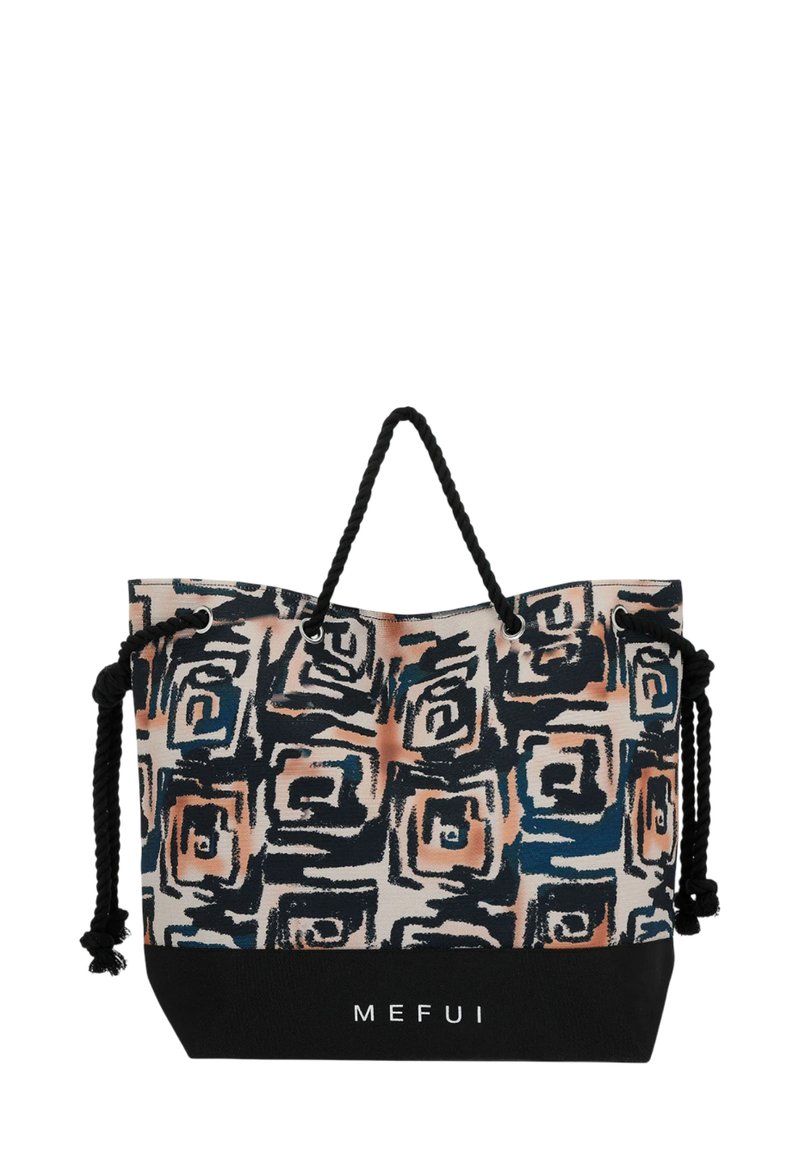 Borsa in tela con motivi astratti multicolore, manici in corda nera e una base nera uniforme con il nome del marchio "MEFUI."