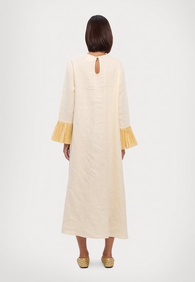 Sleeper CRUSOE MAXI DRESS  - Dolga obleka - coconut milk