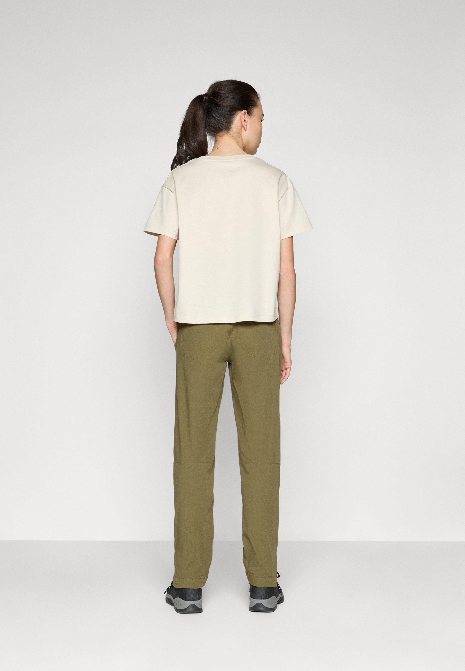 Patagonia CALIZA ROCK PANTS - Outdoor trousers - tent green/olive